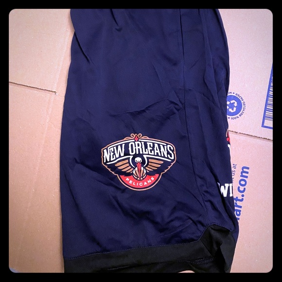 Mens New Orleans Pelicans Shorts NWT - Picture 1 of 5